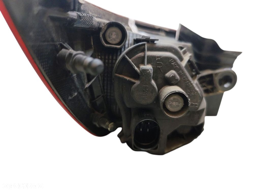 LAMPA PRAWY TYŁ SEAT LEON III X-PERIENCE (2014-2019) 2.0 TDI 150KM 5F9945208A - 5