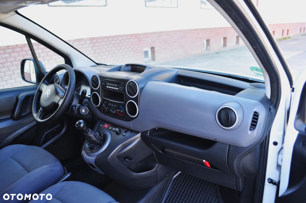 Citroën BERLINGO II - 21