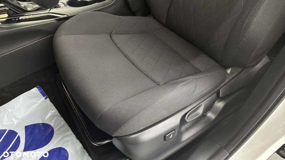 Toyota Corolla Cross 2.0 Hybrid Comfort - 13