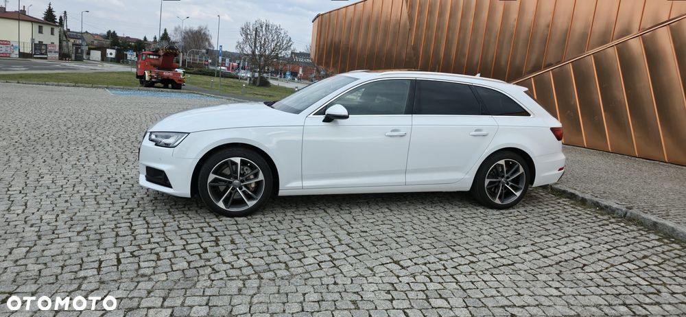 Audi A4 Avant 40 TDI quattro S tronic S line - 7