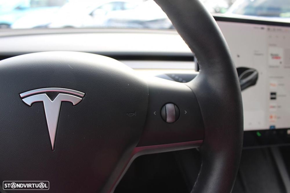 Tesla Model 3 Standard Range Plus RWD - 40