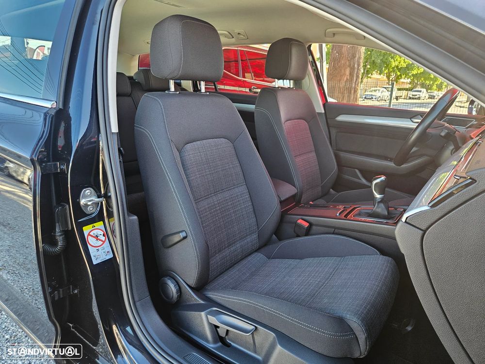 VW Passat 1.5 TSI Business - 14