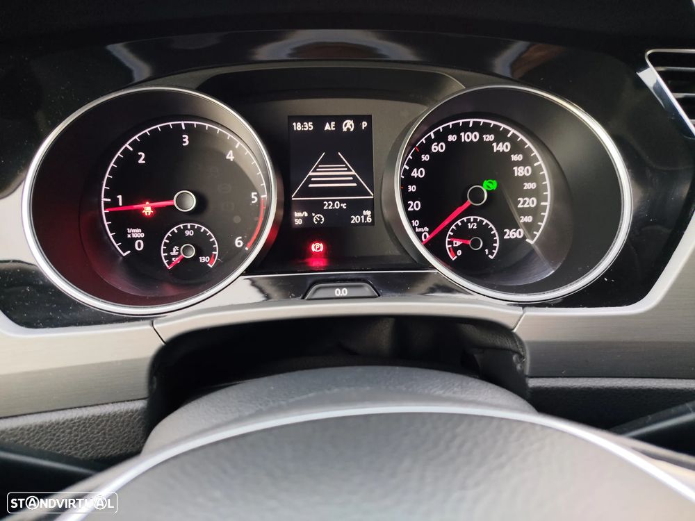 VW Touran - 18