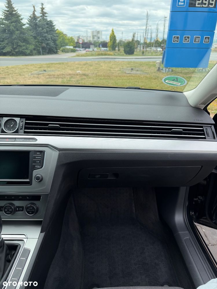 Volkswagen Passat 2.0 TDI (BlueMotion Technology) DSG Comfortline - 26