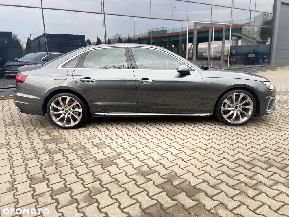 Audi A4 45 TFSI quattro S tronic S line - 5