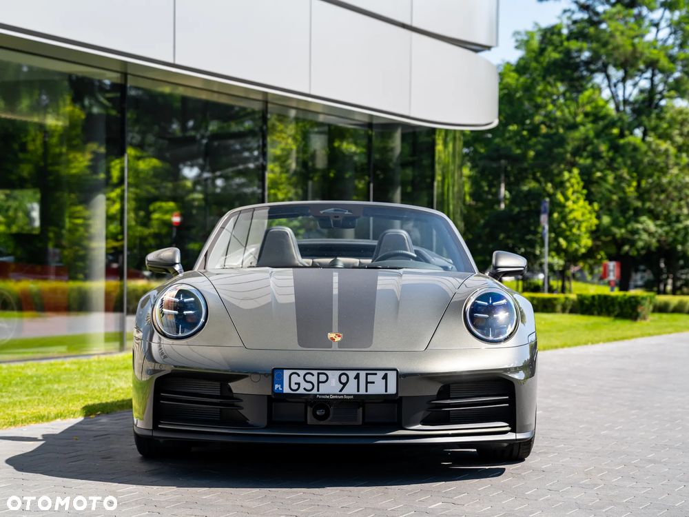 Porsche 911 Carrera - 7