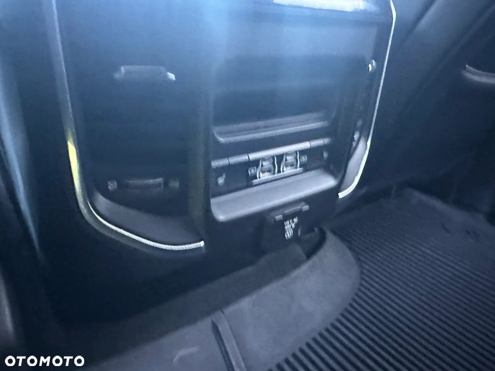 RAM 1500 5.7 Crew Cab Shortbed Laramie Black - 16