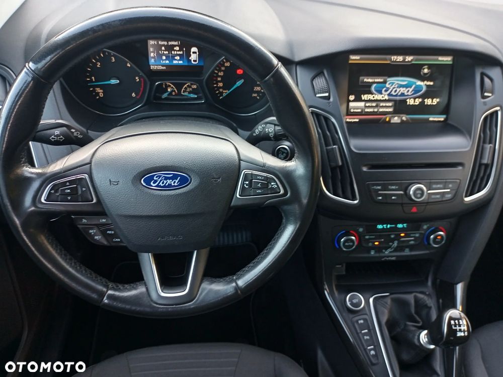 Ford Focus 1.5 TDCi Titanium - 19