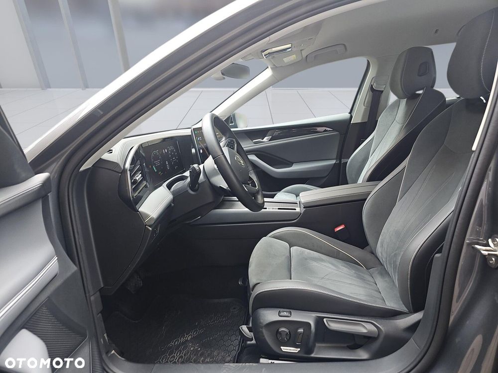 Volkswagen Passat - 9