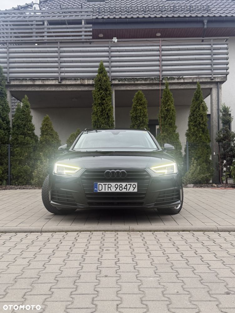 Audi A4 Avant 2.0 TDI - 4