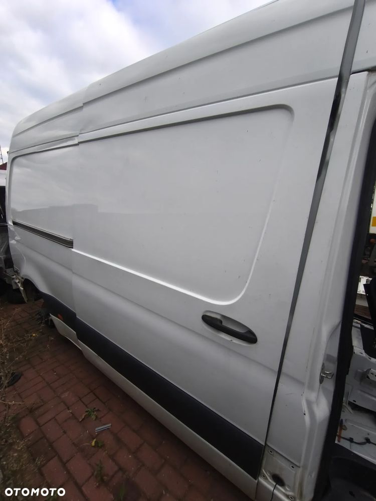 Drzwi prawe przesuwne bok Sprinter w910 910 Mercedes-Benz białe - 2