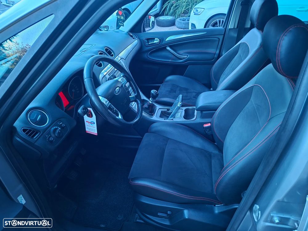 Ford S-Max 2.0 TDCi DPF Titanium - 14
