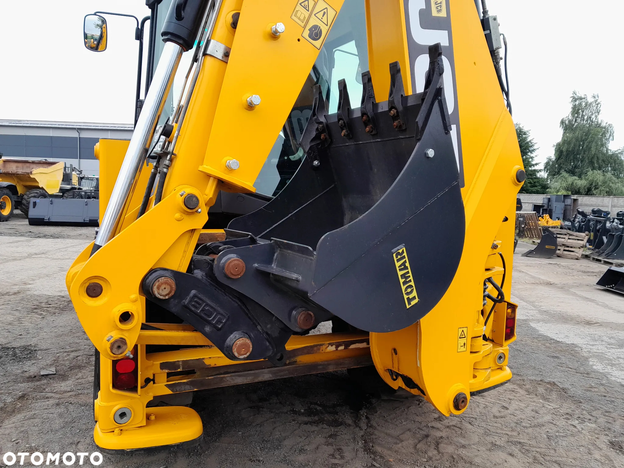 JCB 3CX  AEC - 13