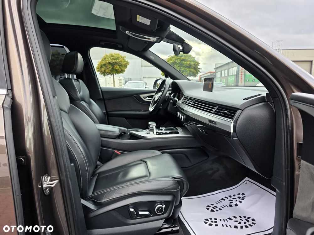 Audi Q7 - 19