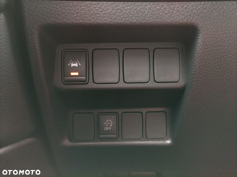 Nissan Qashqai 1.3 DIG-T N-Connecta - 17