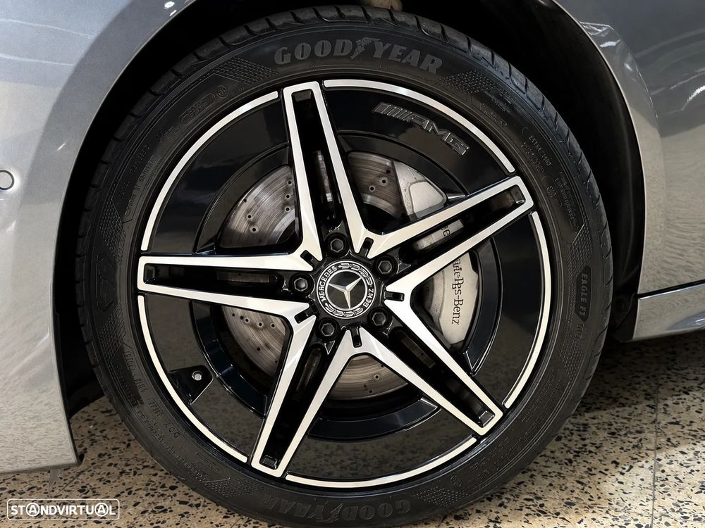 Mercedes-Benz C 300 e AMG Line - 11