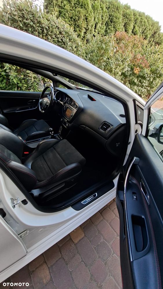 Kia Ceed 1.6 T-GDI GT-Track - 19