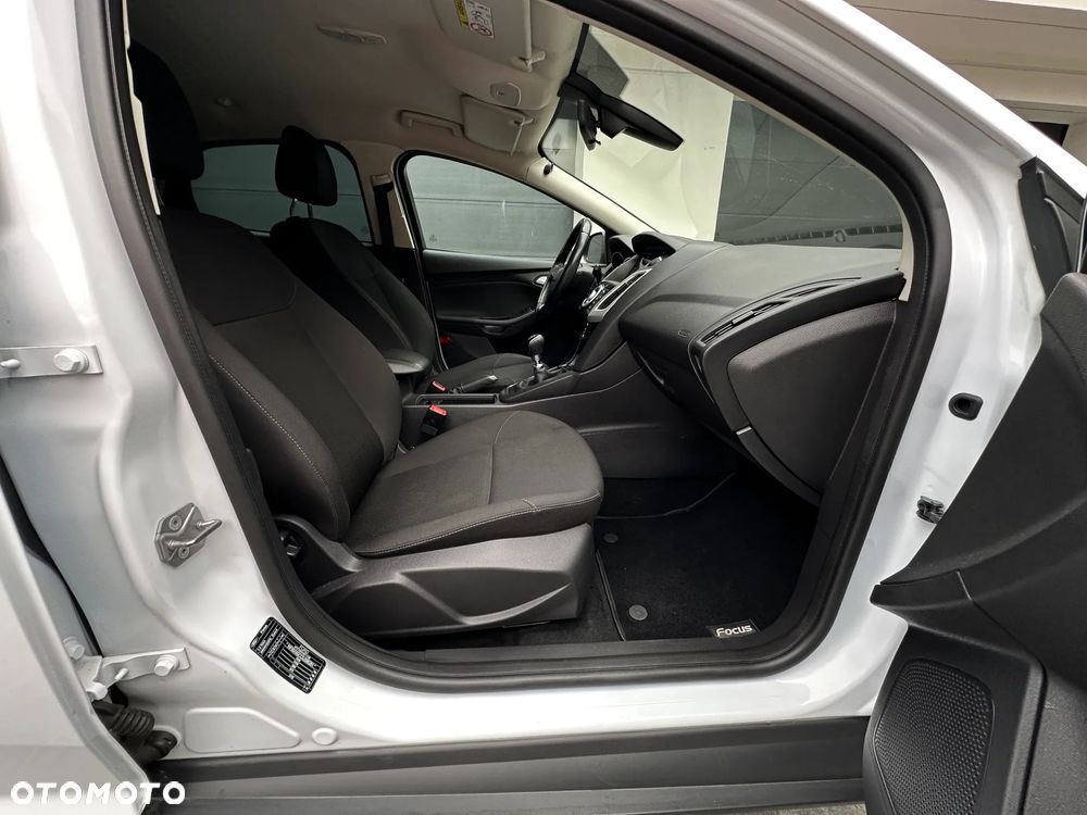 Ford Focus - 22