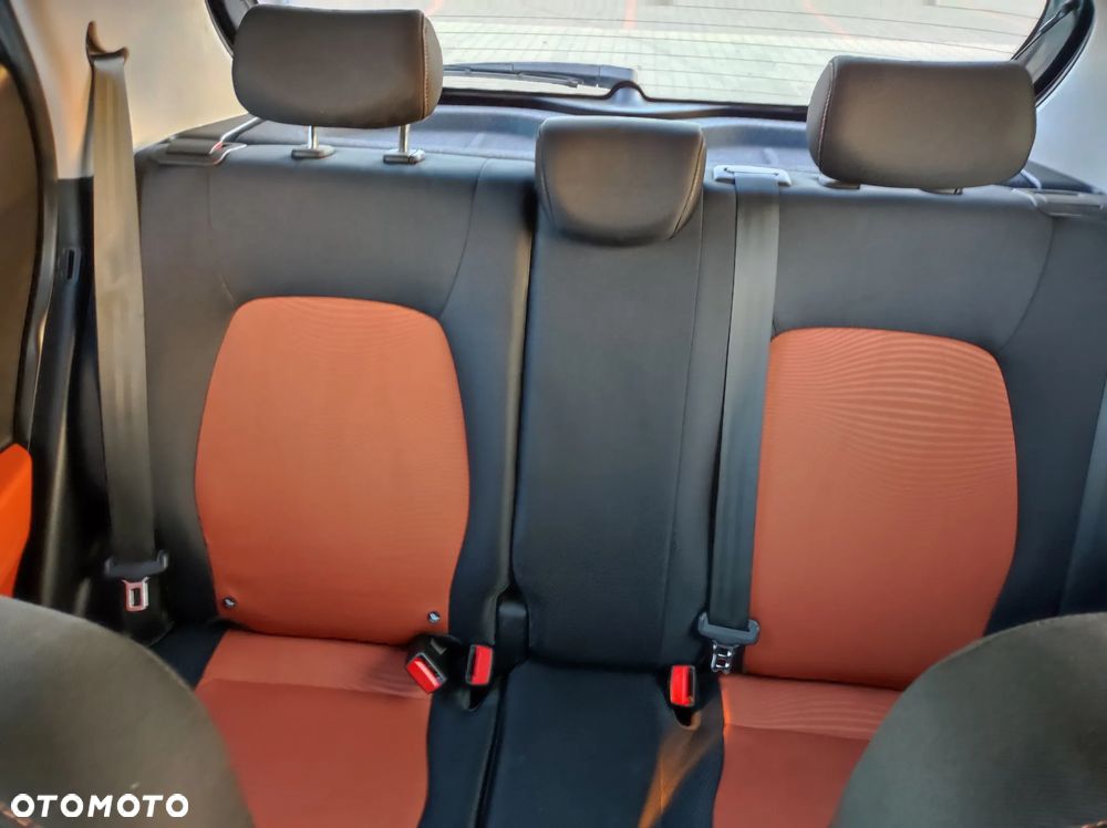 Hyundai i10 - 24
