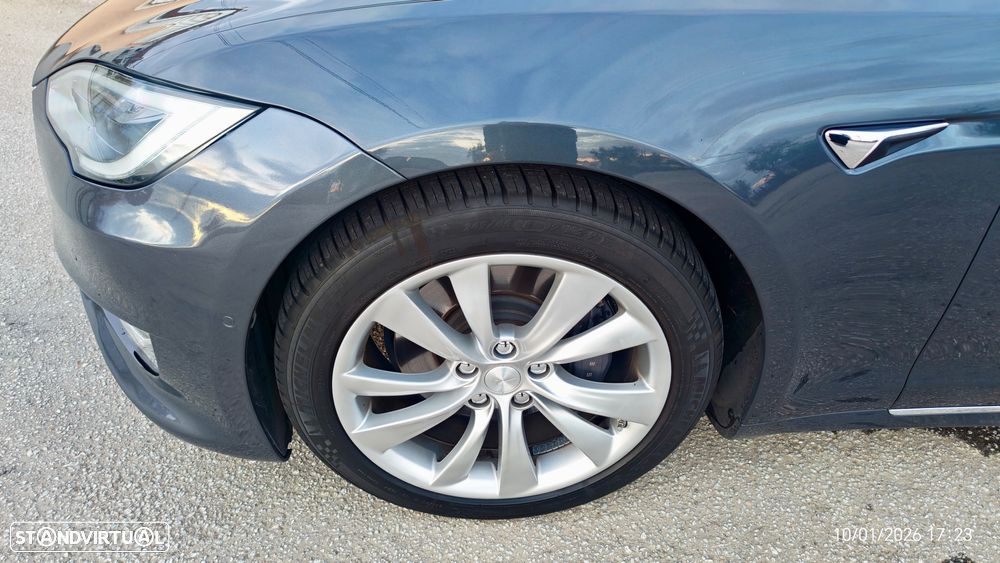Tesla Model S 100D - 11
