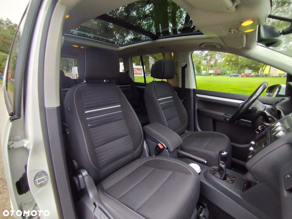 Volkswagen Touran 2.0 TDI DPF Highline Perfectline - 21