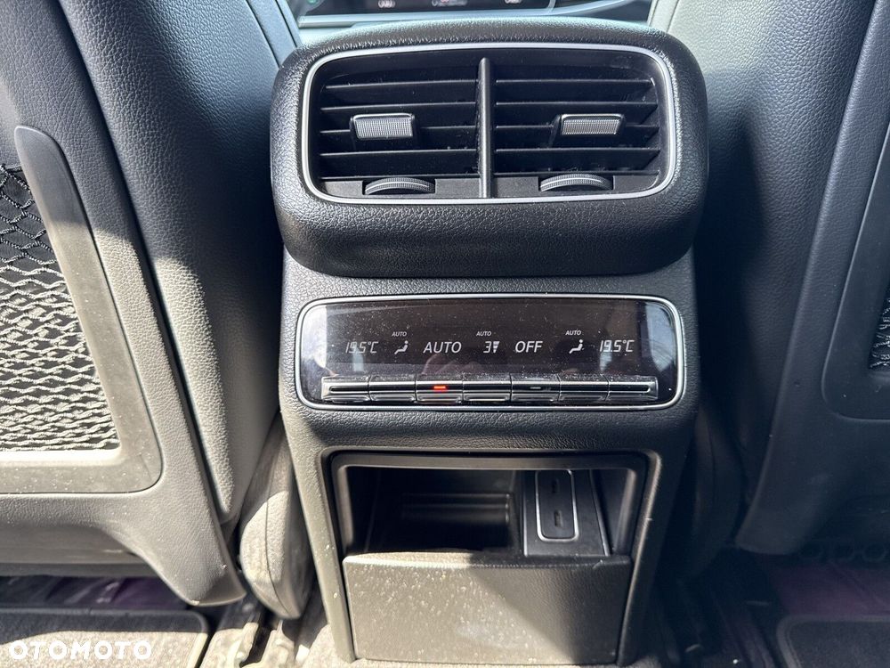 Mercedes-Benz GLE - 26