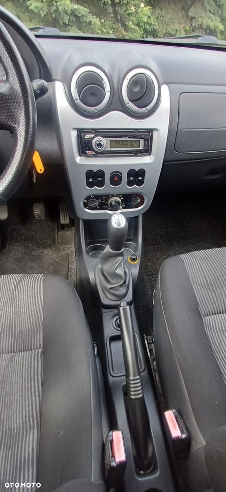 Dacia Sandero - 17