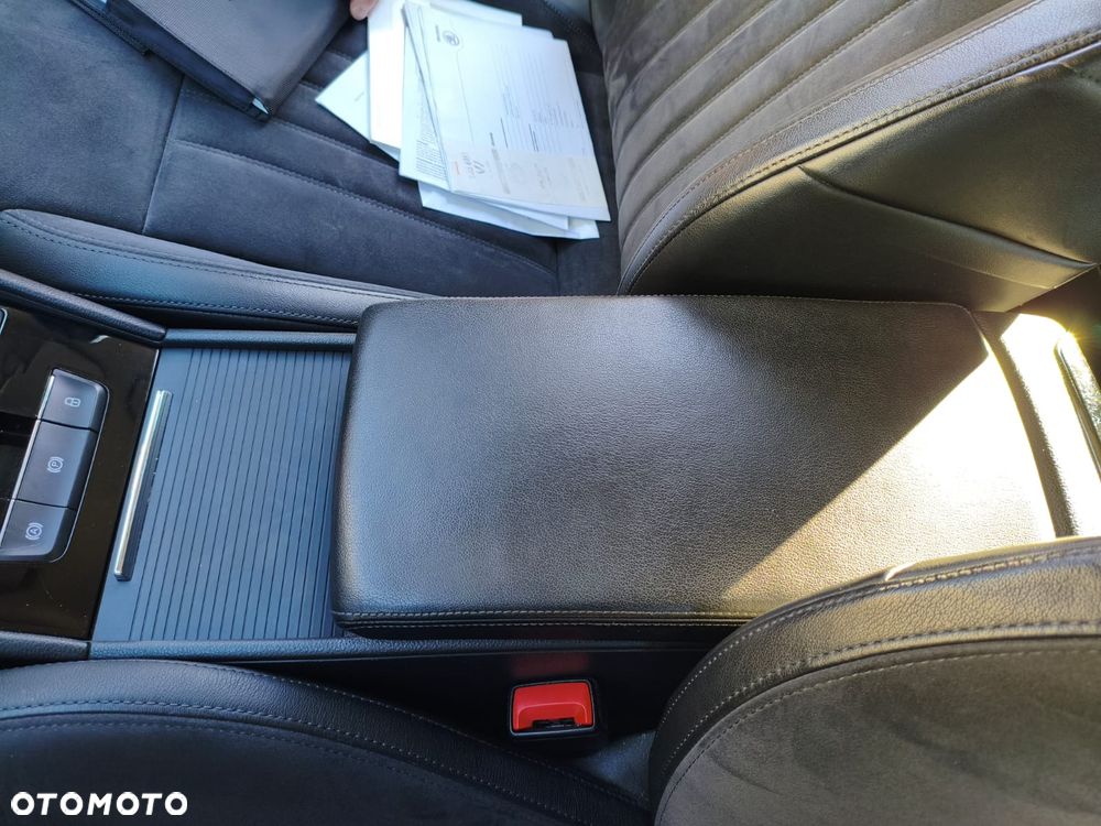 Skoda Superb 2.0 TDI Ambition DSG - 33