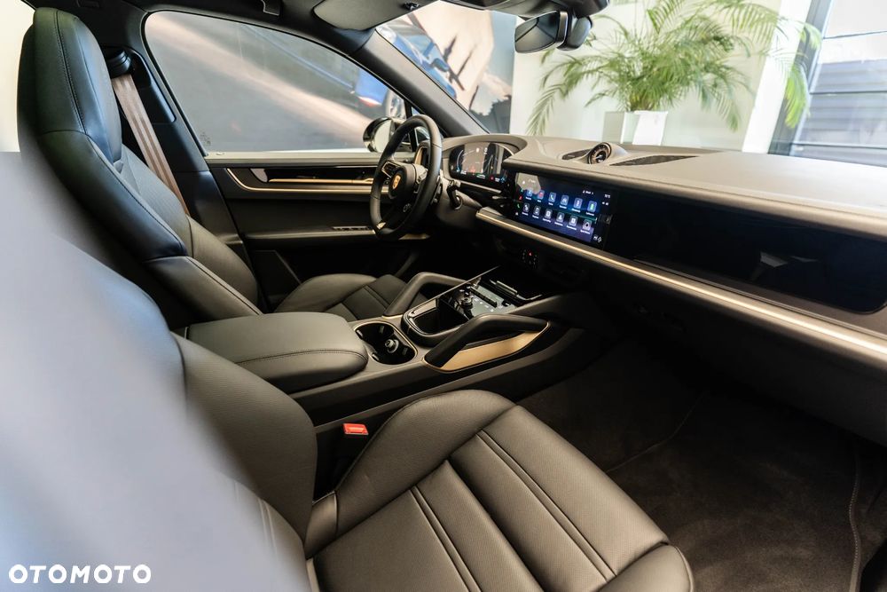 Porsche Cayenne S E-Hybrid PHEV Black Edition - 14