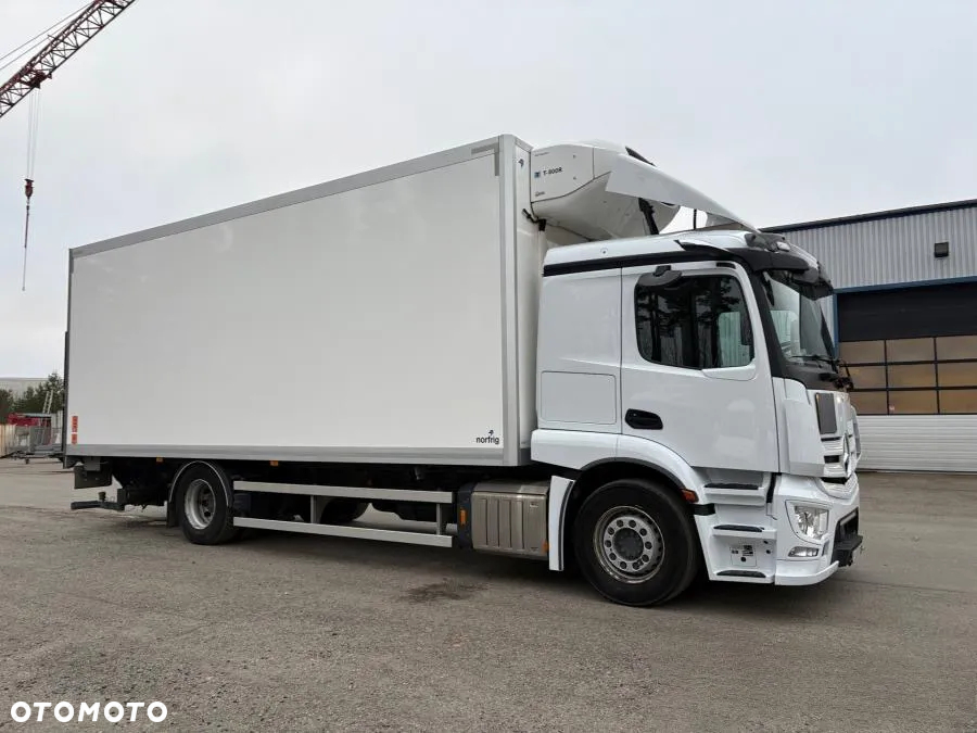 Mercedes-Benz Actros 1836 chłodnia thermo king T800R 2021/22 otwierany bok winda idealny stan - 6