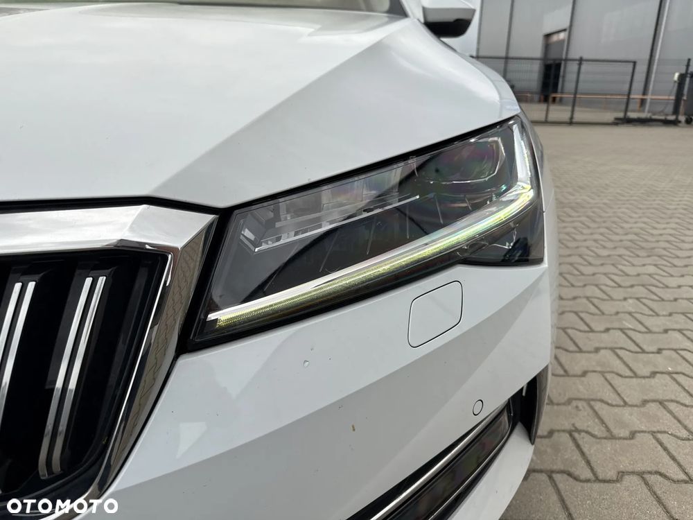 Skoda Superb 2.0 TSI L&K DSG - 9