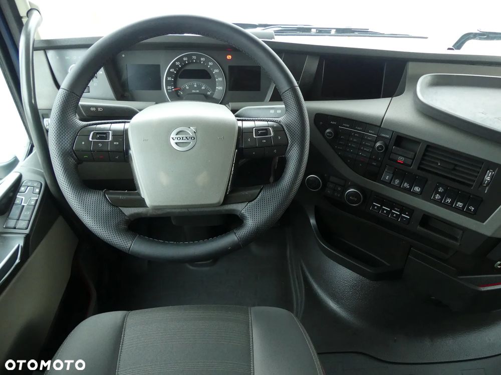 Volvo FH4 460 / EURO 6 / AUTOMAT / PEŁNY ADR / KLIMATYZACJA POSTOJOWA / - 23