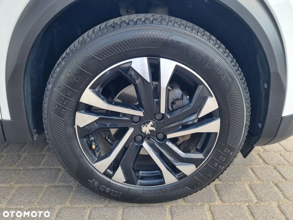 Peugeot 2008 1.5 BlueHDi Allure Pack S&S - 27