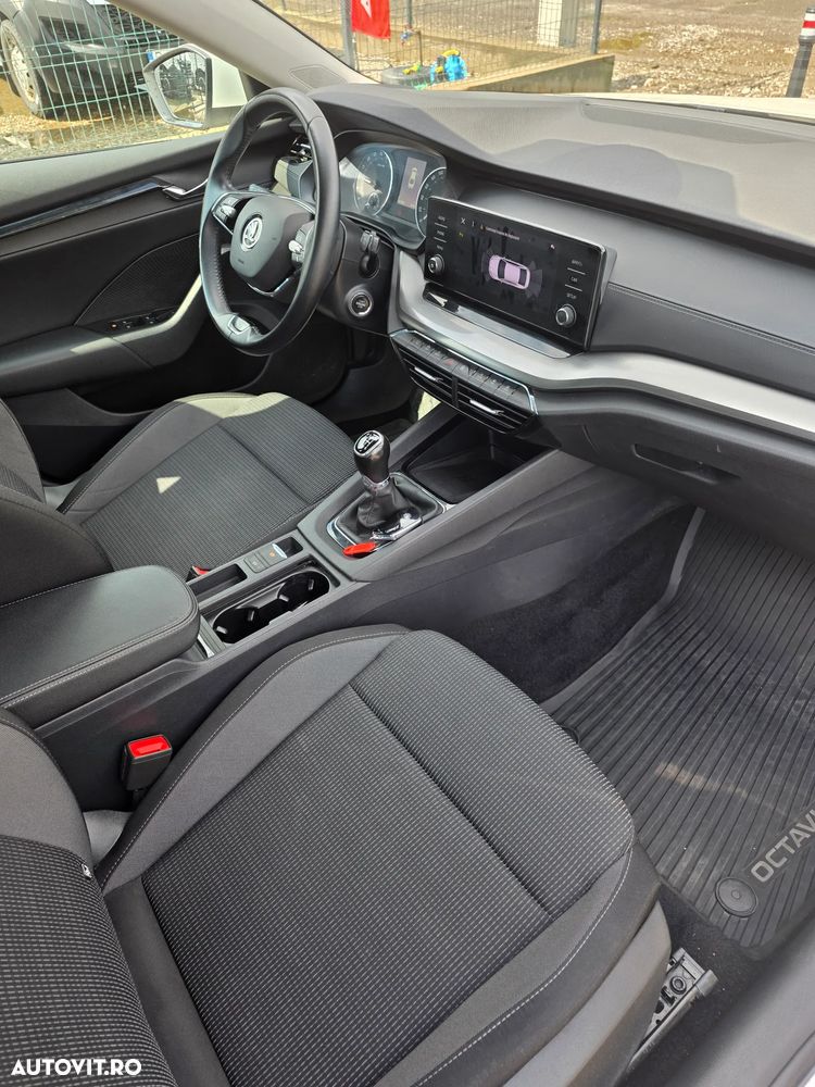 Skoda Octavia - 8