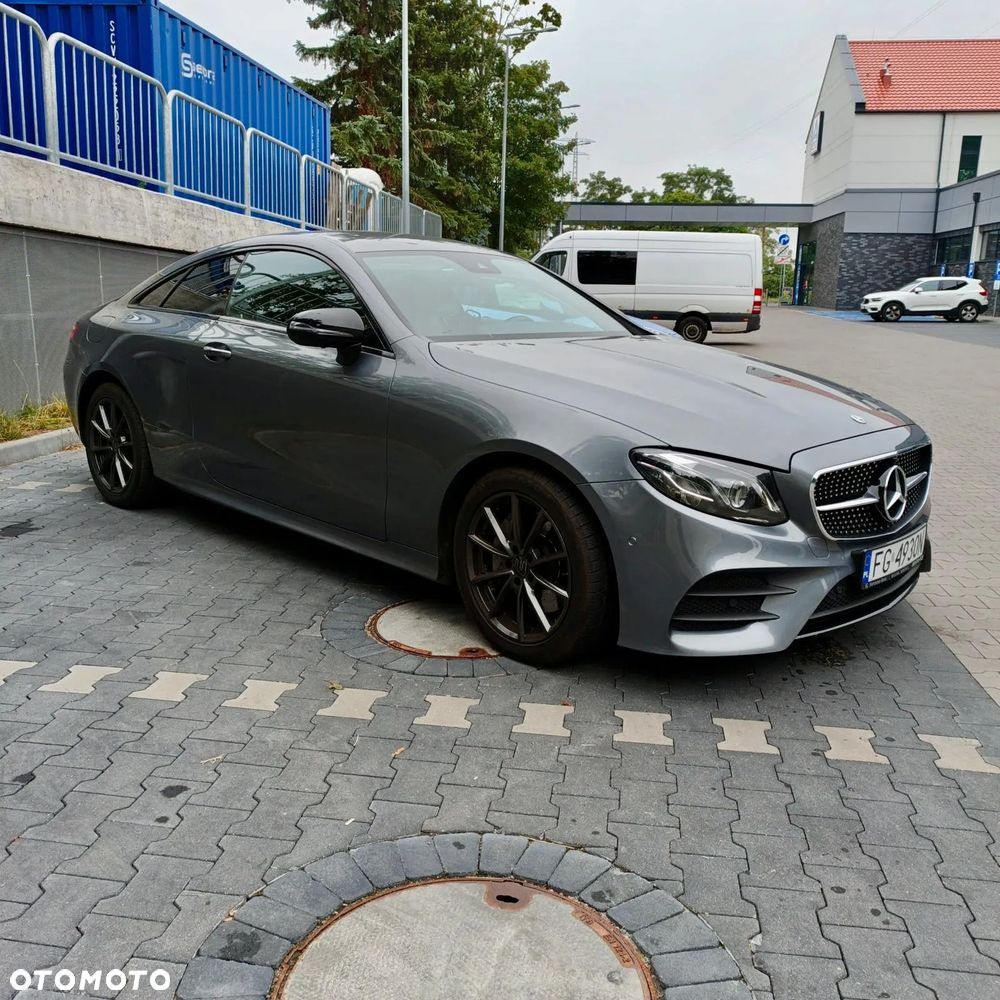 Mercedes-Benz Klasa E 300 d Coupe 9G-TRONIC - 10