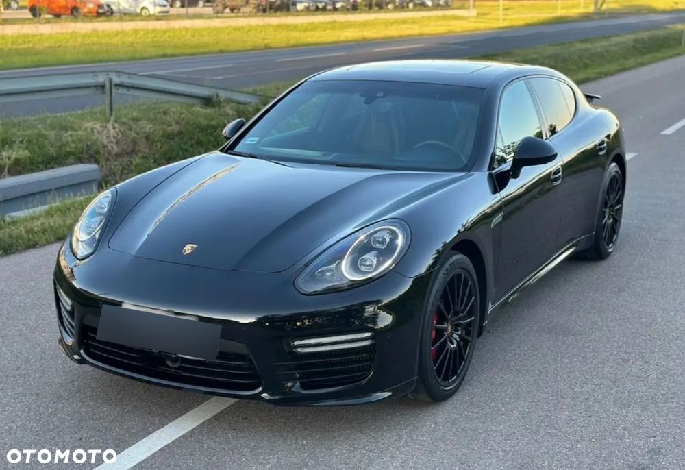Porsche Panamera Turbo - 8