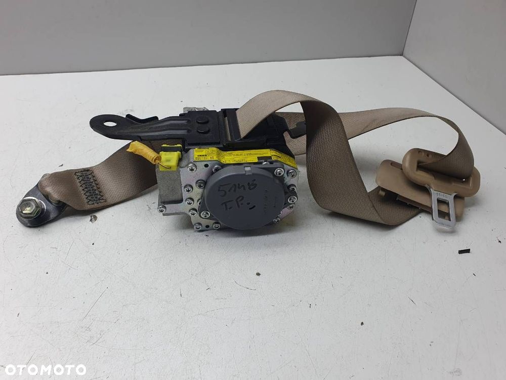 PAS BEZPIECZEŃSTWA TYŁ PRAWY BEŻ LEXUS IS 220 II