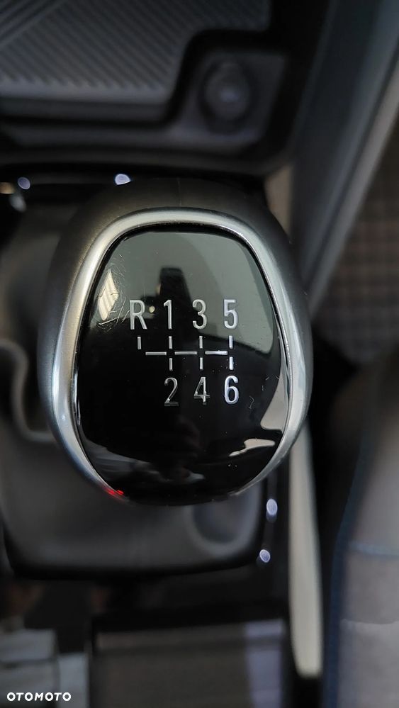 Citroën C4 1.2 PureTech Shine S&S - 32