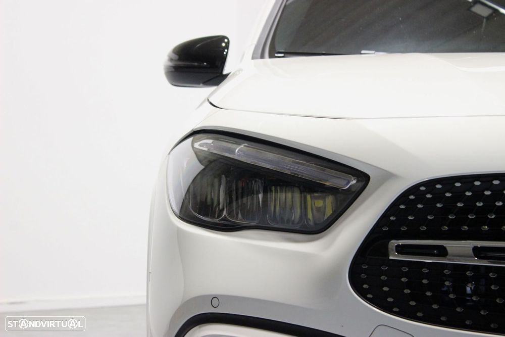 Mercedes-Benz GLA 180 d AMG Line - 3