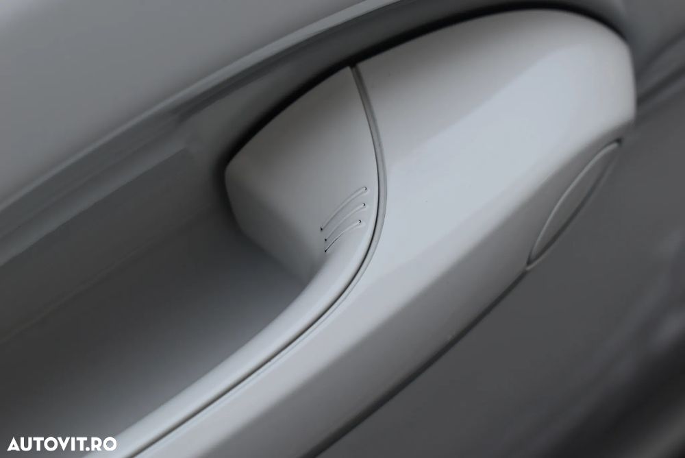 BMW Seria 5 530d xDrive AT MHEV - 12