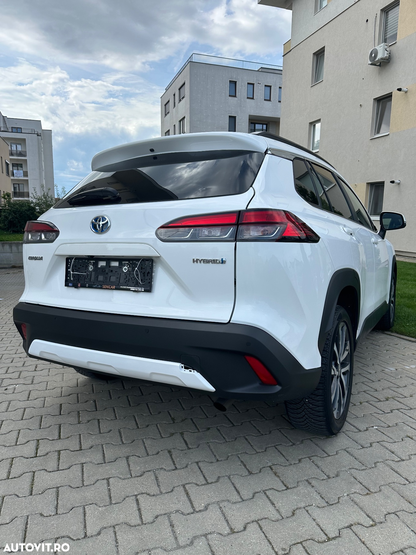 Toyota Corolla Cross Hybrid 2.0 VVT-i Lounge - 13