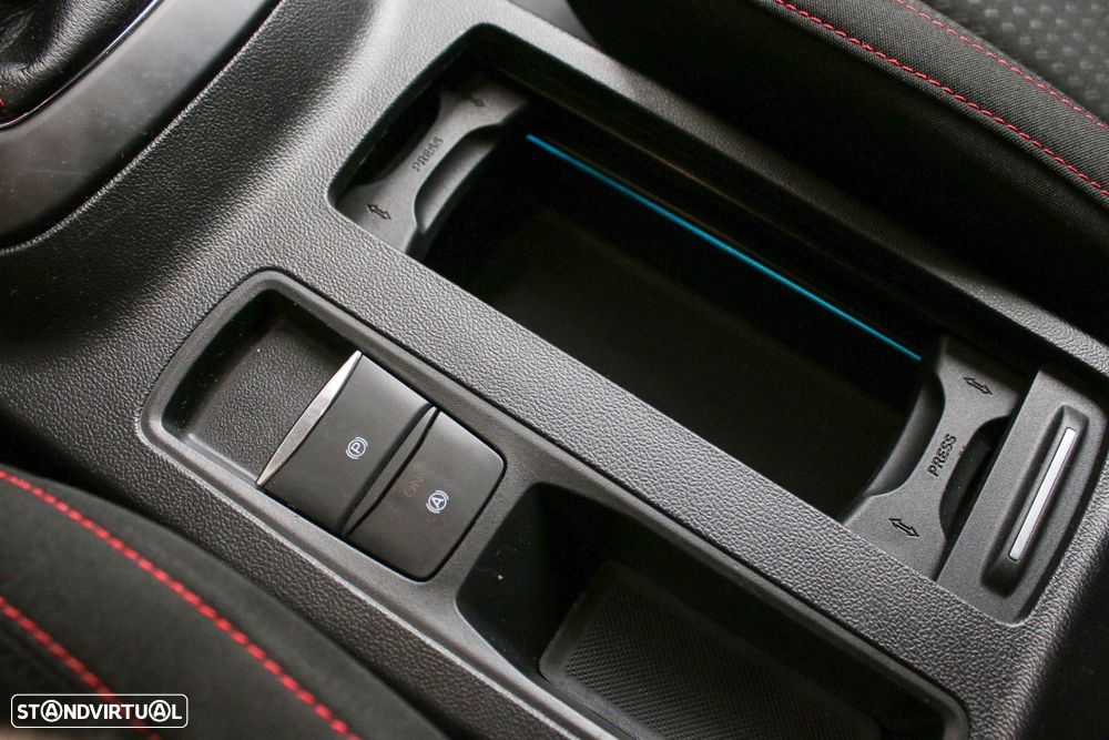 Ford Focus 1.0 EcoBoost ST-Line - 33