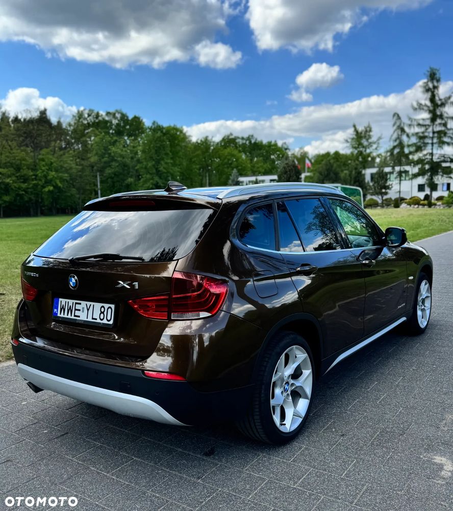 BMW X1 xDrive20d - 10