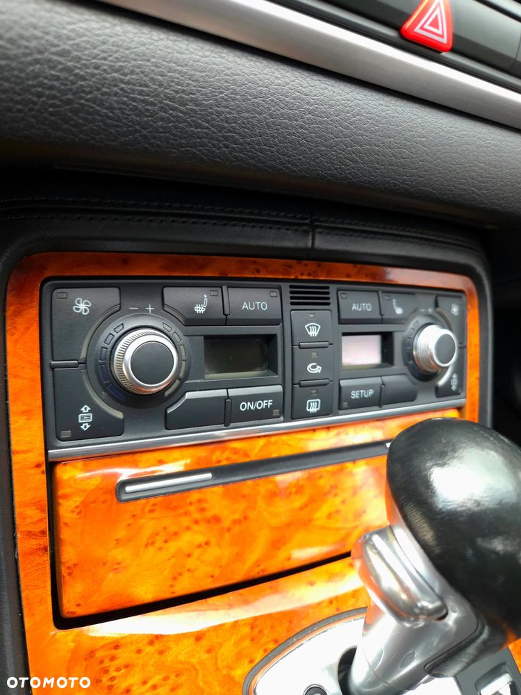 Audi A8 4.2 TDI DPF Quattro - 33