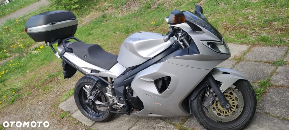 Triumph Sprint - 1
