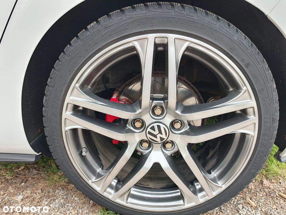 Volkswagen Golf - 13