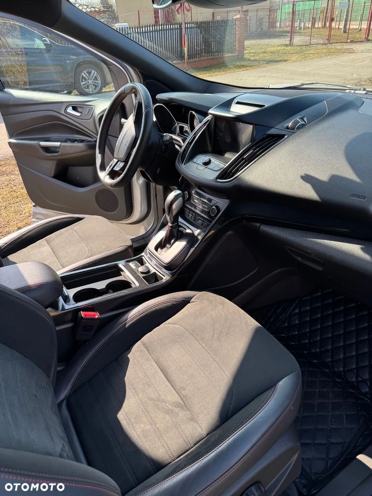 Ford Kuga 2.0 TDCi 4x4 ST-Line - 5