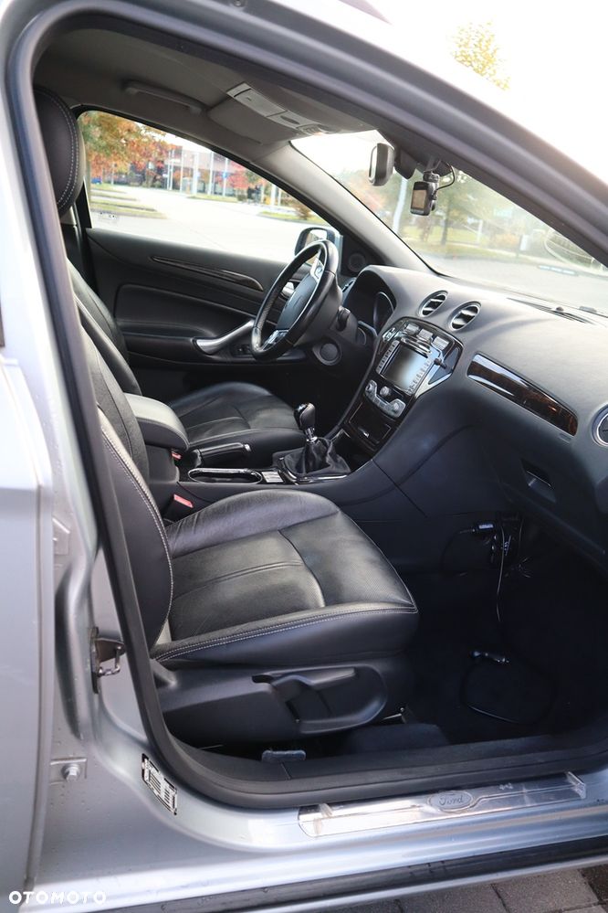 Ford Mondeo 2.0 TDCi Ghia - 9