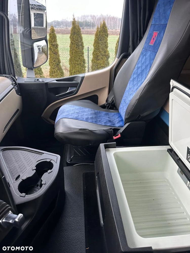 Mercedes-Benz Actross - 16