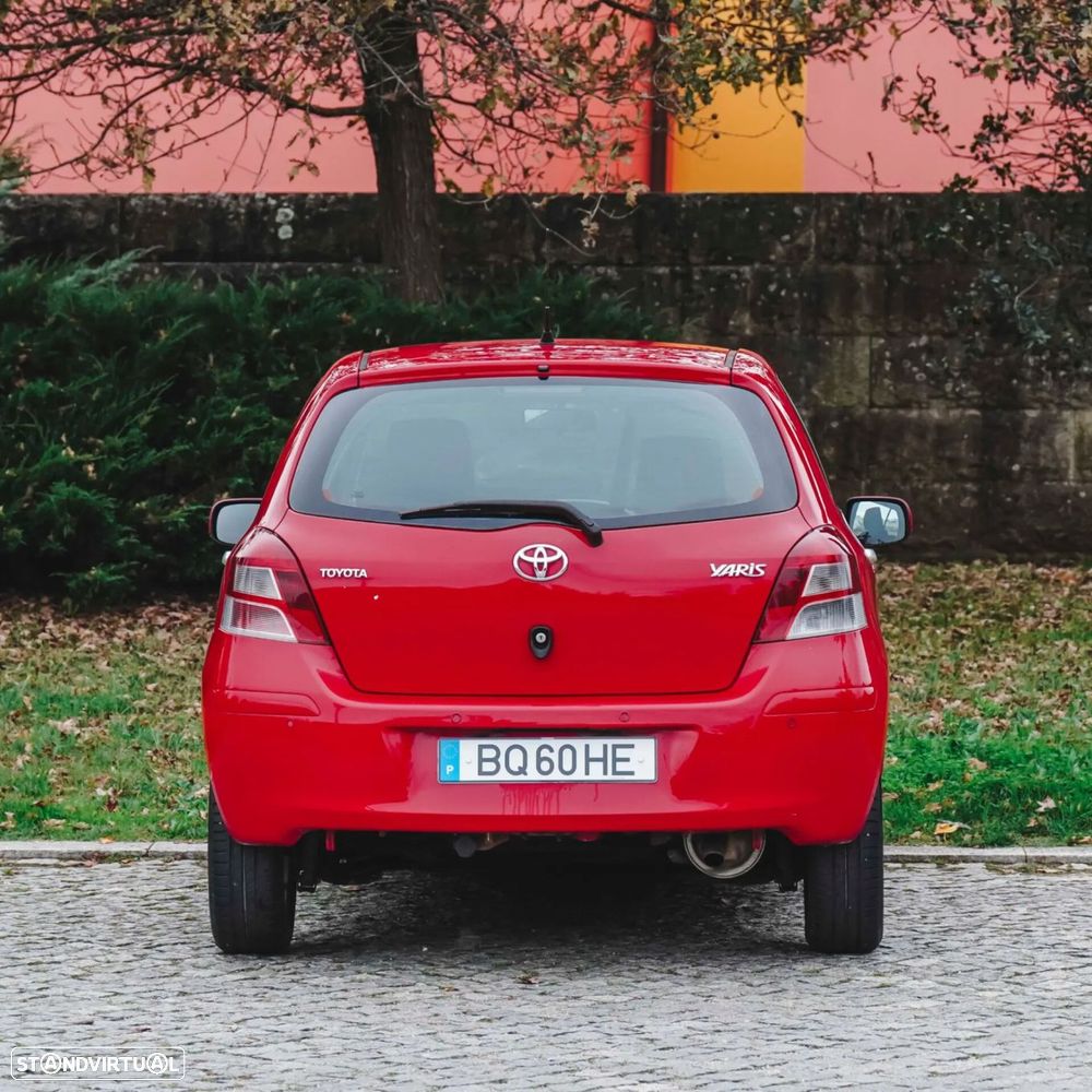 Toyota Yaris - 30